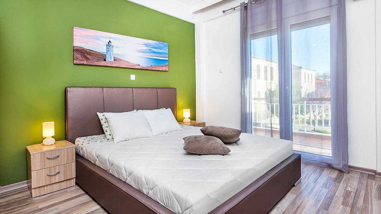Michalis Apartments Polýgyros Eksteriør bilde