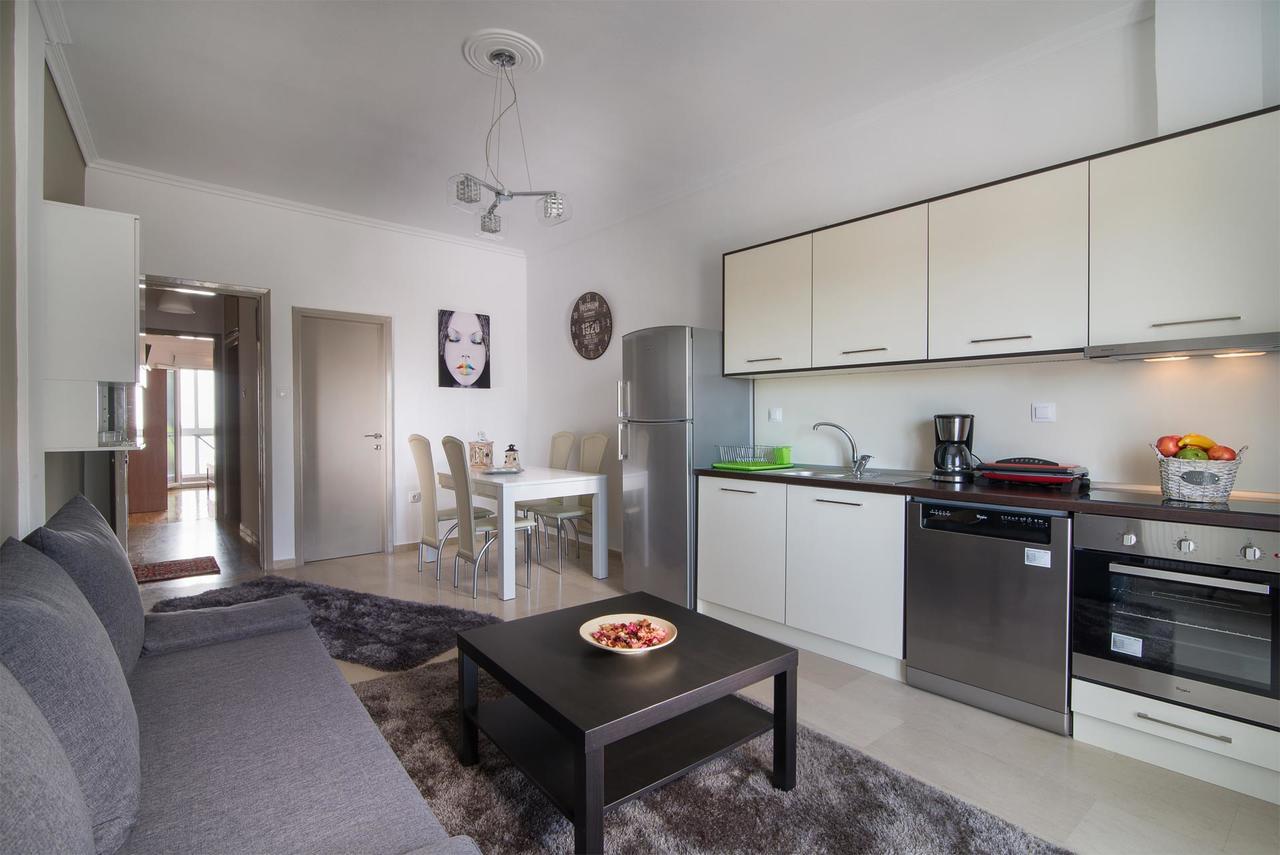 Michalis Apartments Polýgyros Eksteriør bilde