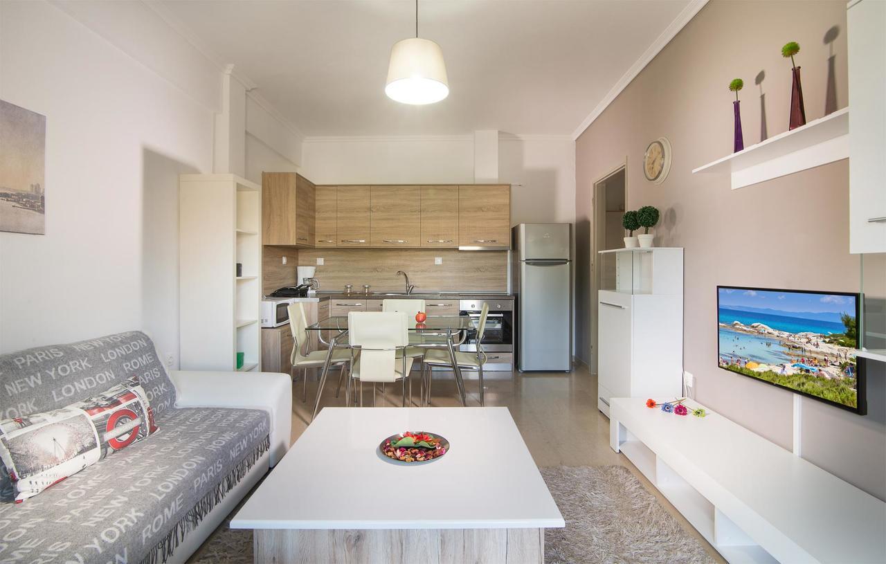 Michalis Apartments Polýgyros Eksteriør bilde