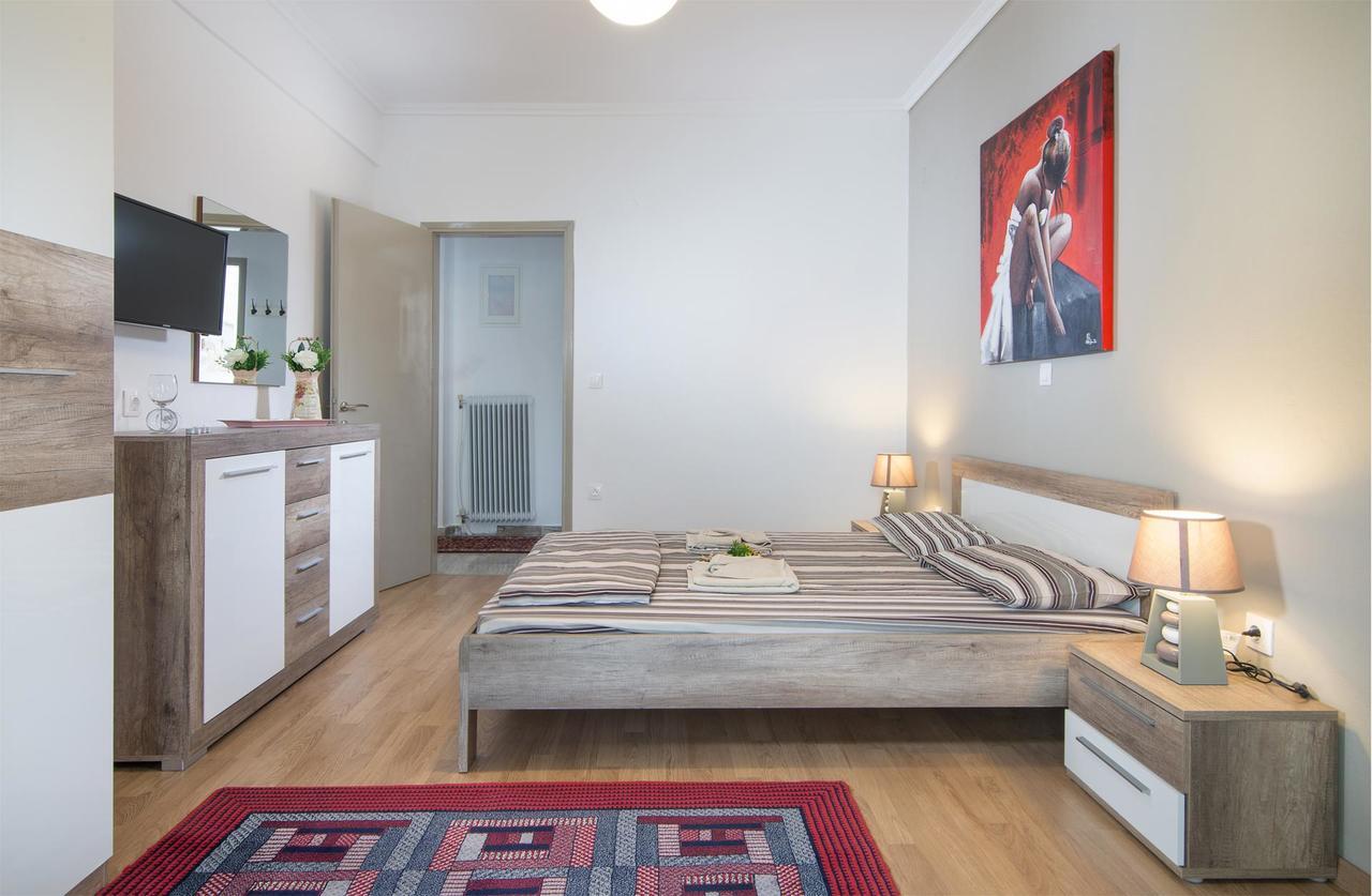 Michalis Apartments Polýgyros Eksteriør bilde