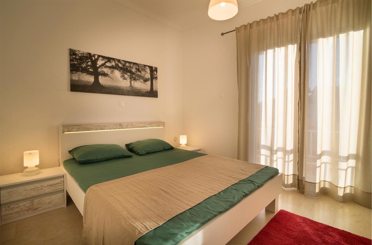 Michalis Apartments Polýgyros Eksteriør bilde