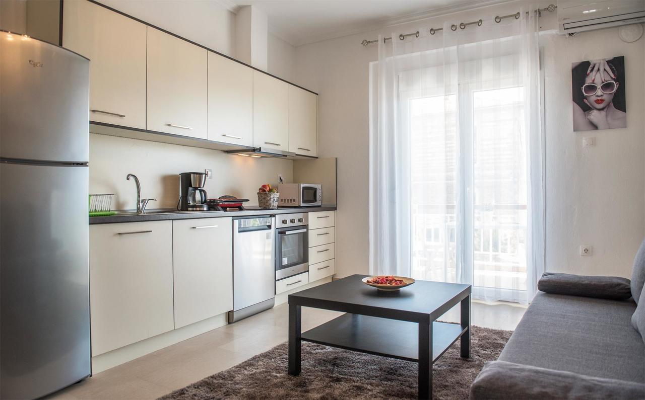 Michalis Apartments Polýgyros Eksteriør bilde