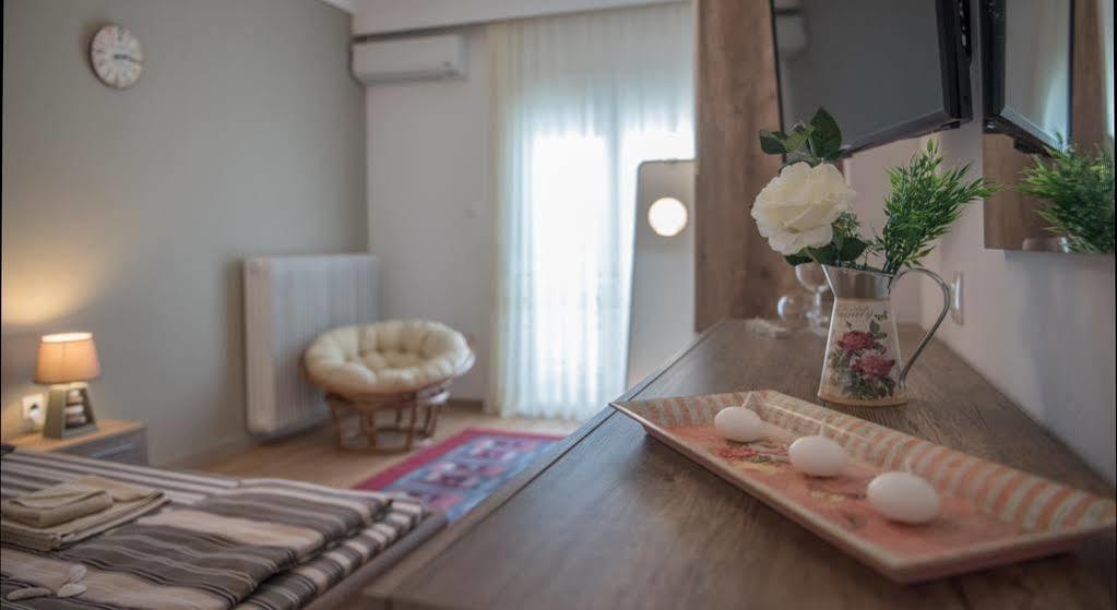 Michalis Apartments Polýgyros Eksteriør bilde