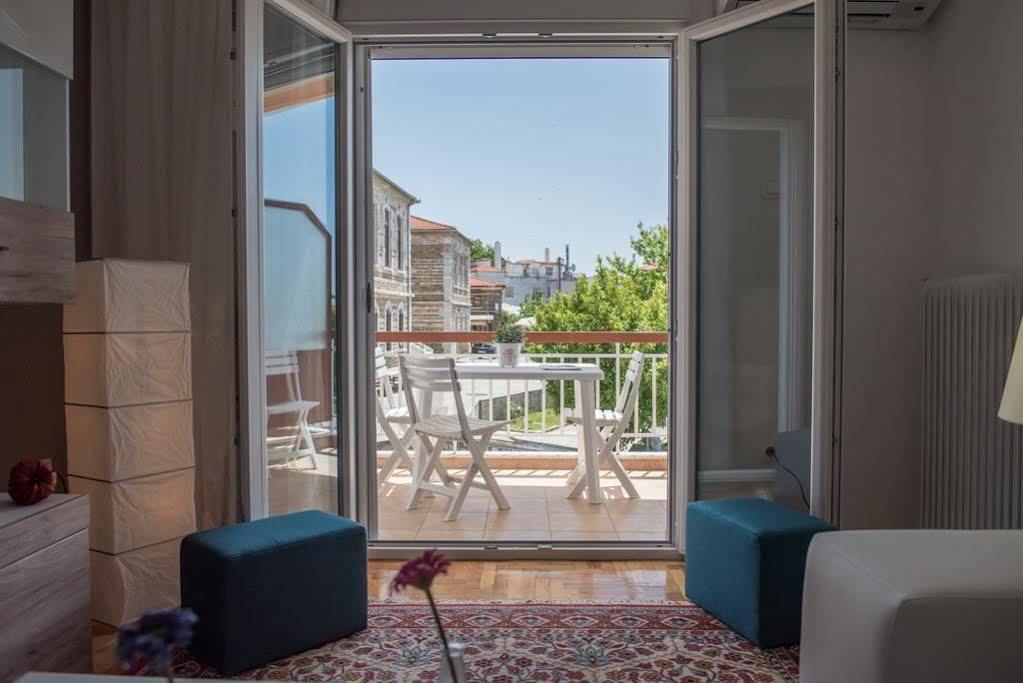 Michalis Apartments Polýgyros Eksteriør bilde