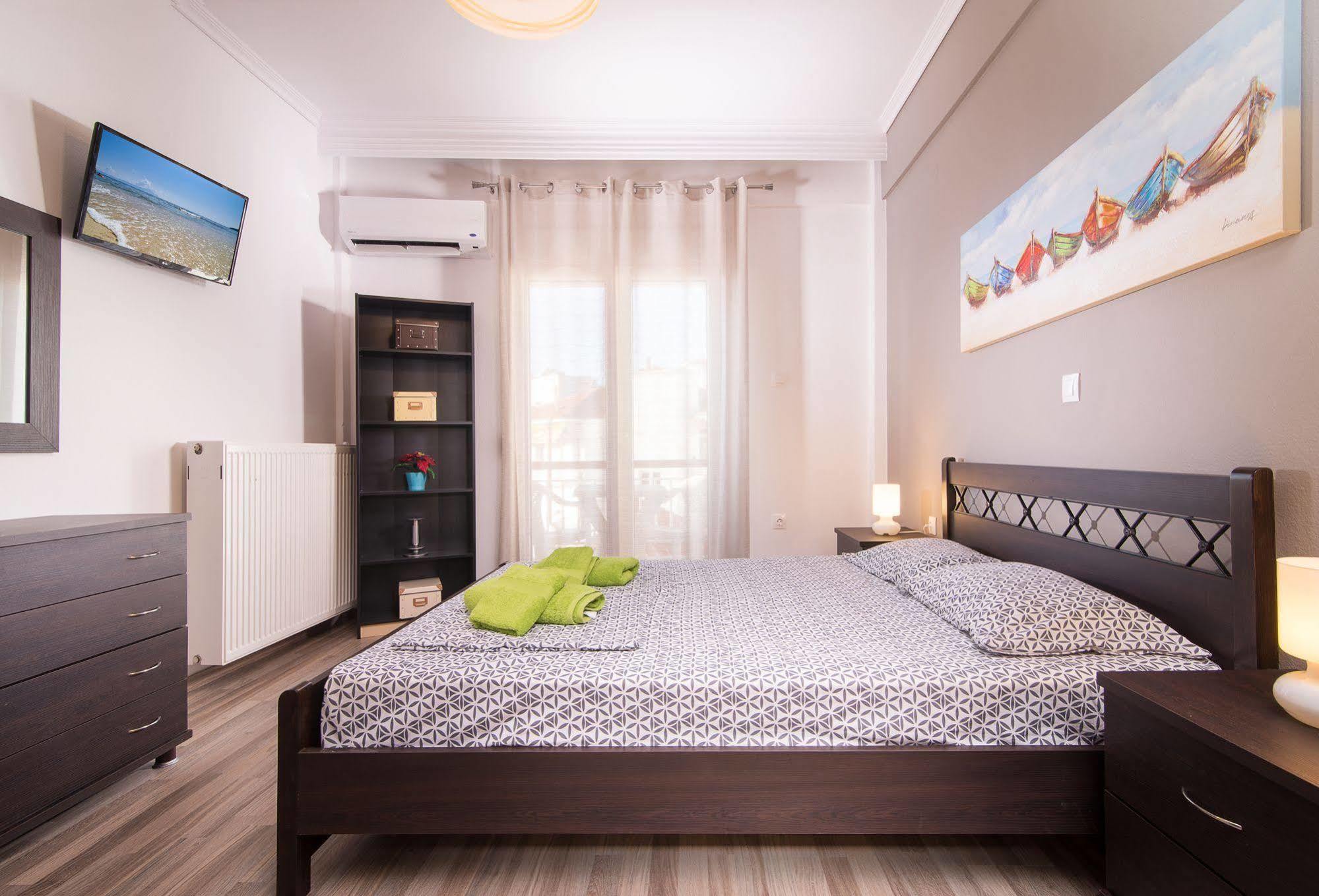 Michalis Apartments Polýgyros Eksteriør bilde