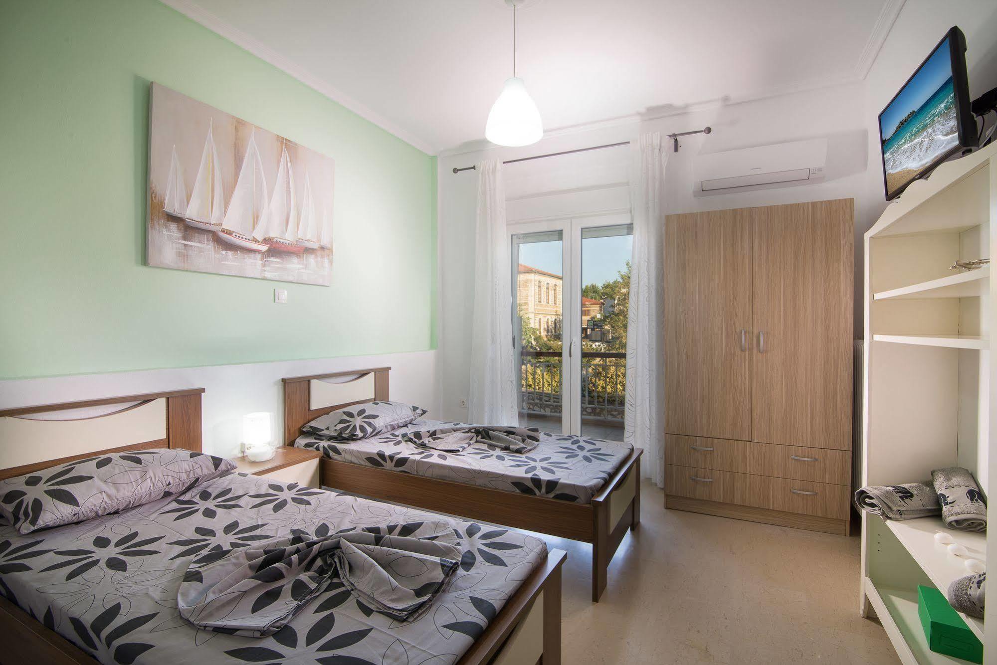 Michalis Apartments Polýgyros Eksteriør bilde