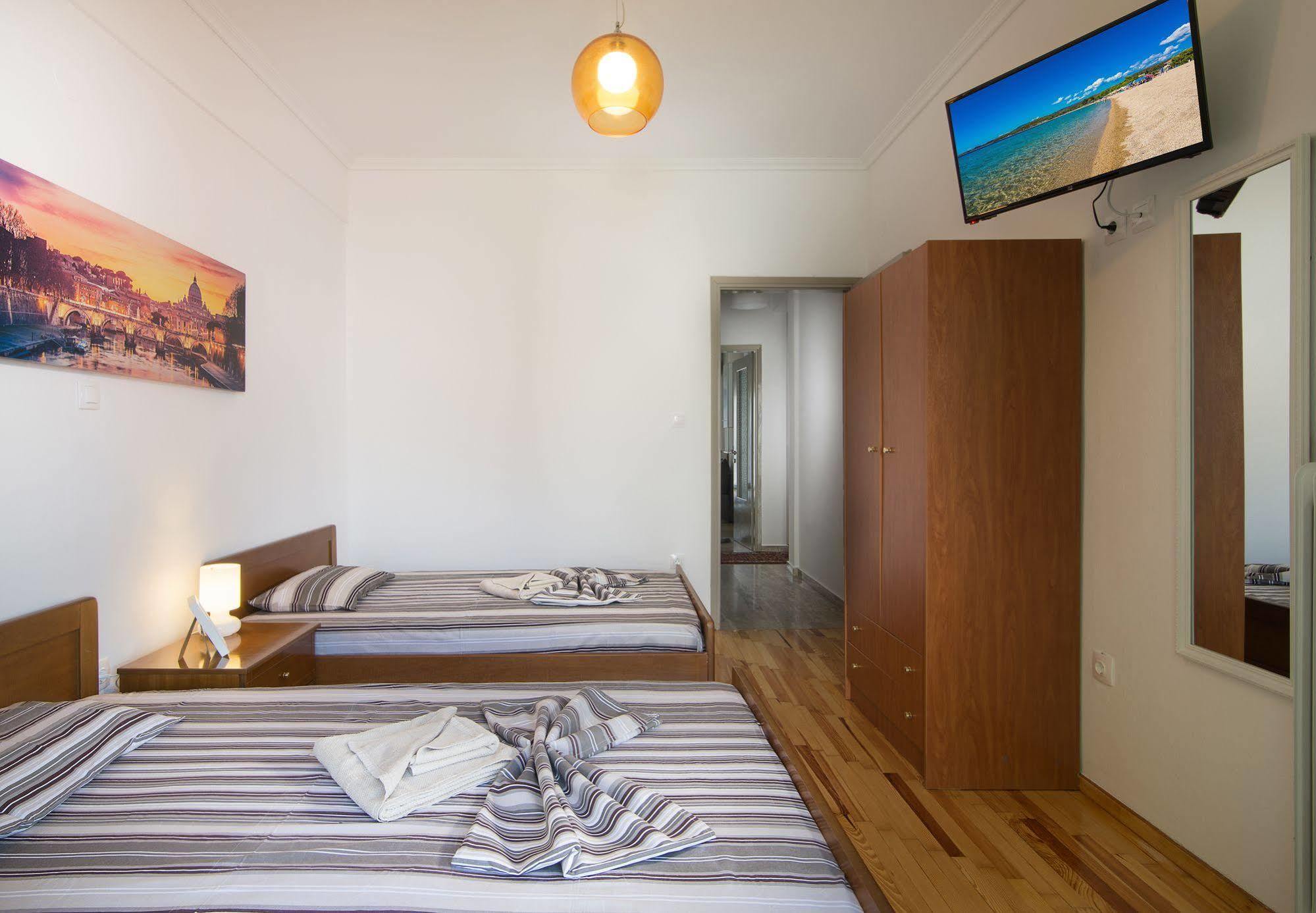 Michalis Apartments Polýgyros Eksteriør bilde